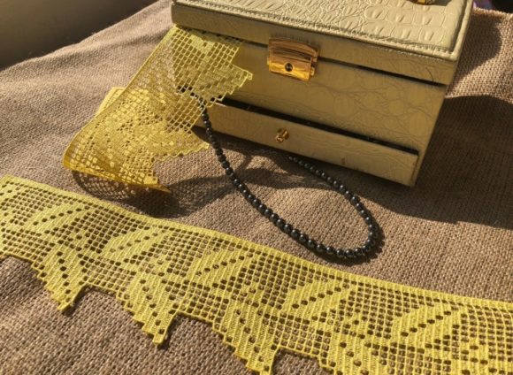 Review: FSL Leaves Border Set for Craft Fairs
