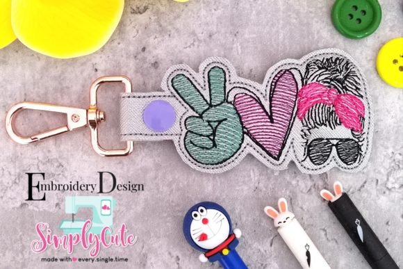 Review: ITH Keychain SnapTab Peace Love Momlife